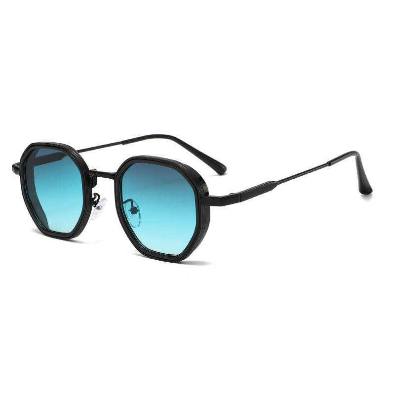 Metal Polygon Retro Sunglasses - огляд і ціна Street Fashion Photographers