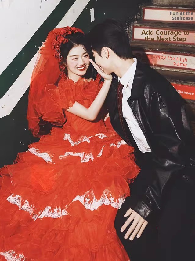 Red Vintage Street Style Weddi - огляд і ціна Street Fashion Photographers