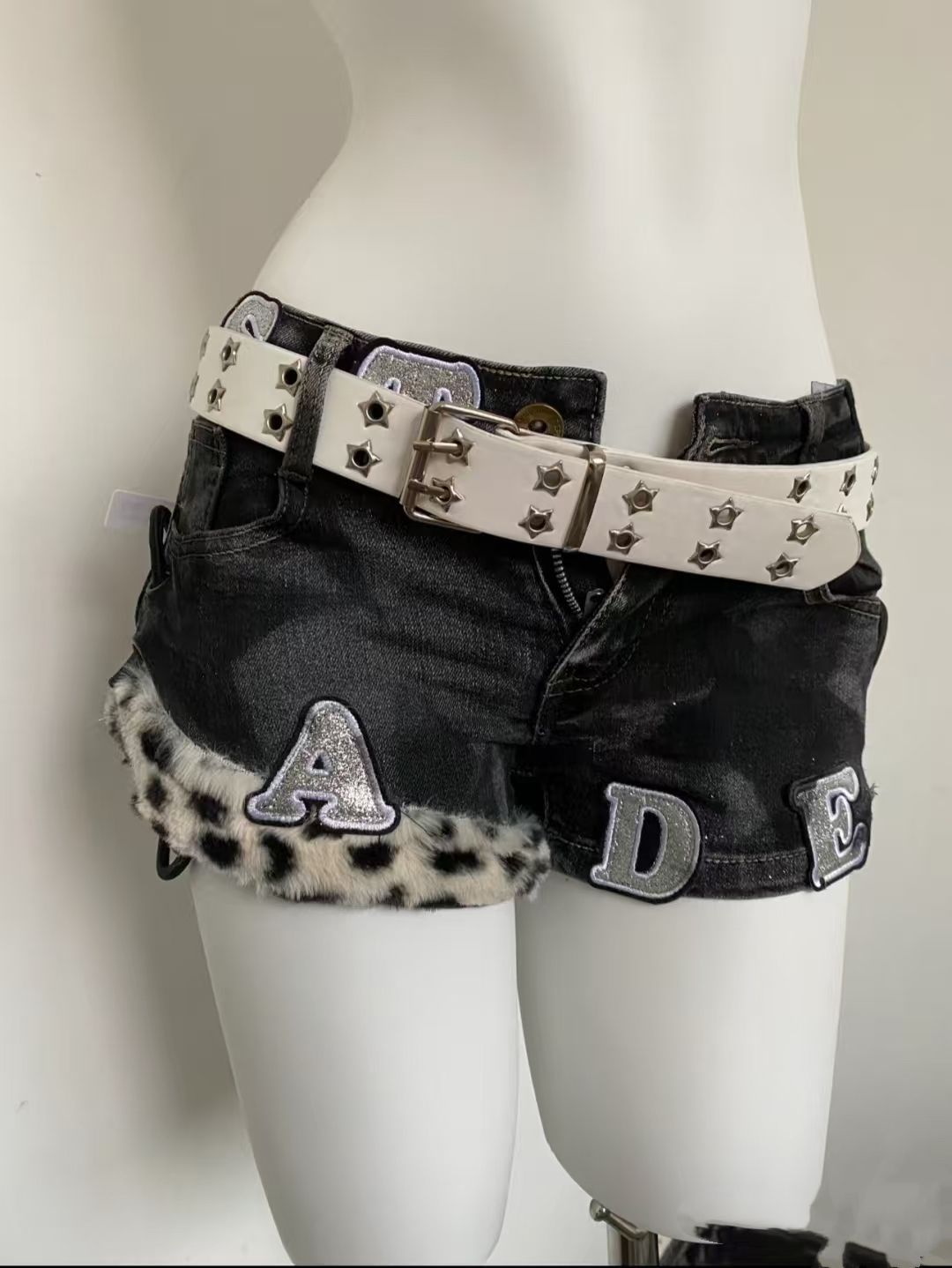 Y2k Embroidered Patch Denim Sh - огляд і ціна Street Fashion Vintage